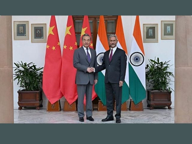 colaboración entre India y China