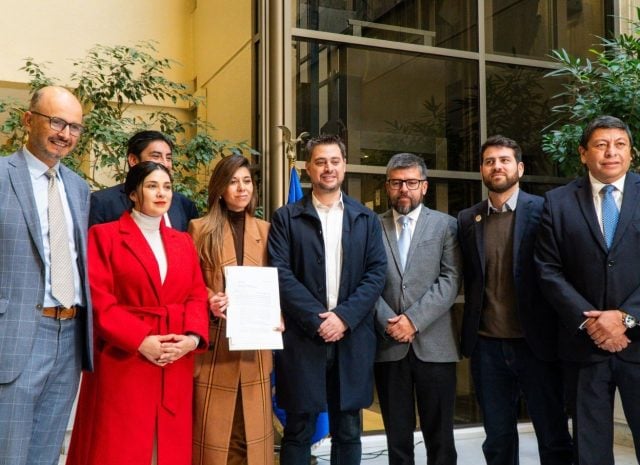 “Guerra sucia digital”: Ahora la denuncia es del Oficialismo