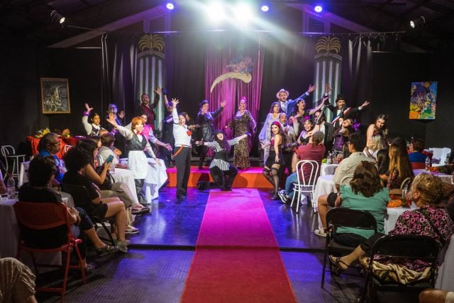 Teatro Aleph celebra 10 años de historia, memoria y teatro vivo con «La Exiliada Mateluna» y «El Kabaret de la Última Esperanza»
