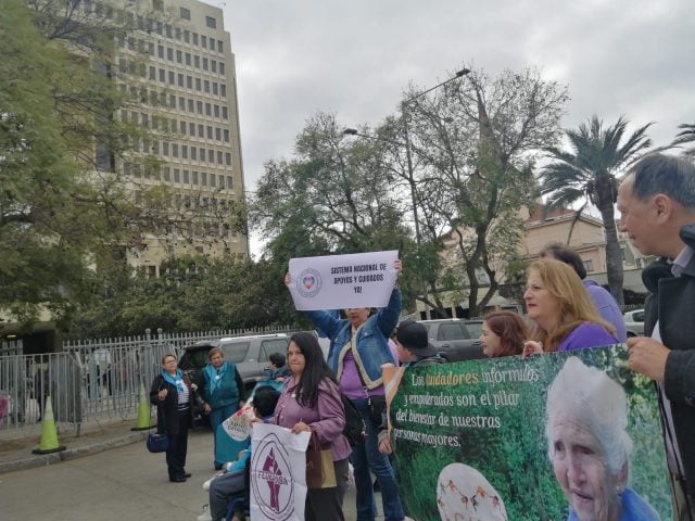 Organizaciones de personas cuidadoras piden al Senado agilizar tramitación del Sistema Nacional de Apoyos y Cuidados