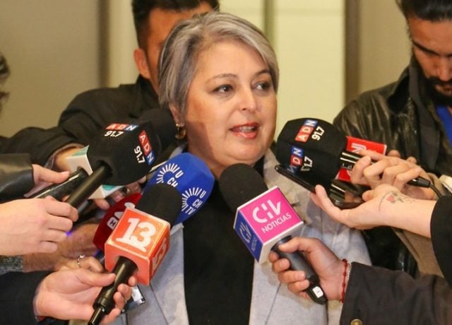 Jeannette Jara por campaña de desinformación y odio en redes sociales: “No sorprende que venga de la ultraderecha”