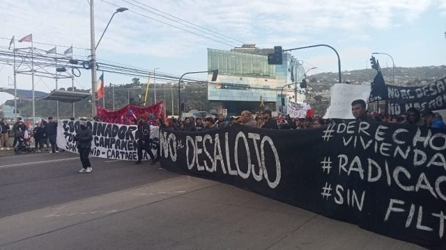 Movilización por vivienda digna: Dirigentas defienden la autogestión como respuesta ante la crisis