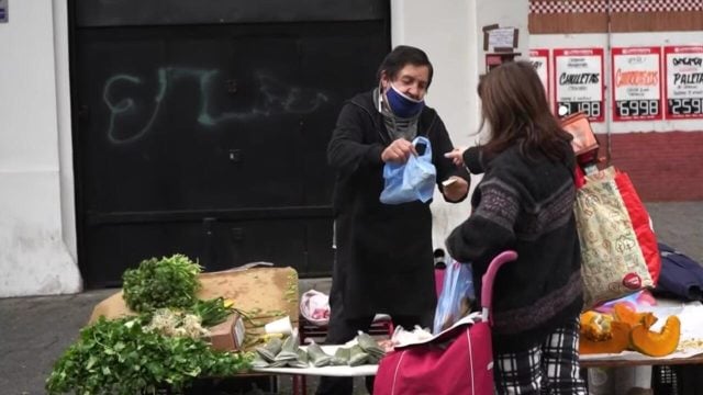 Chile: 803 mil personas que superaron edad legal de jubilación siguen trabajando y su ingreso mediano es de $478.803 líquidos