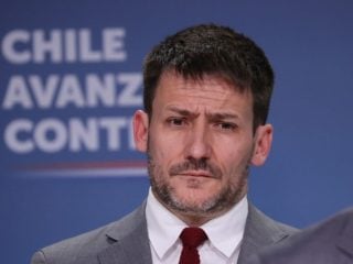 Boric acepta la renuncia de Pardow