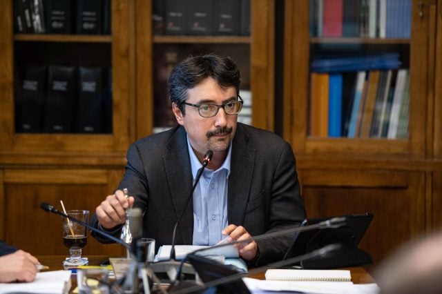 Senador Latorre destaca enfoque social del Presupuesto 2026 y advierte sobre propuestas de recortes
