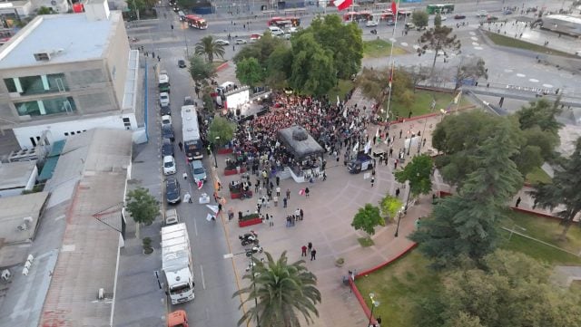 Reportan asistencia mínima a acto de Johannes Kaiser en Maipú: Llegaron apenas 250 personas