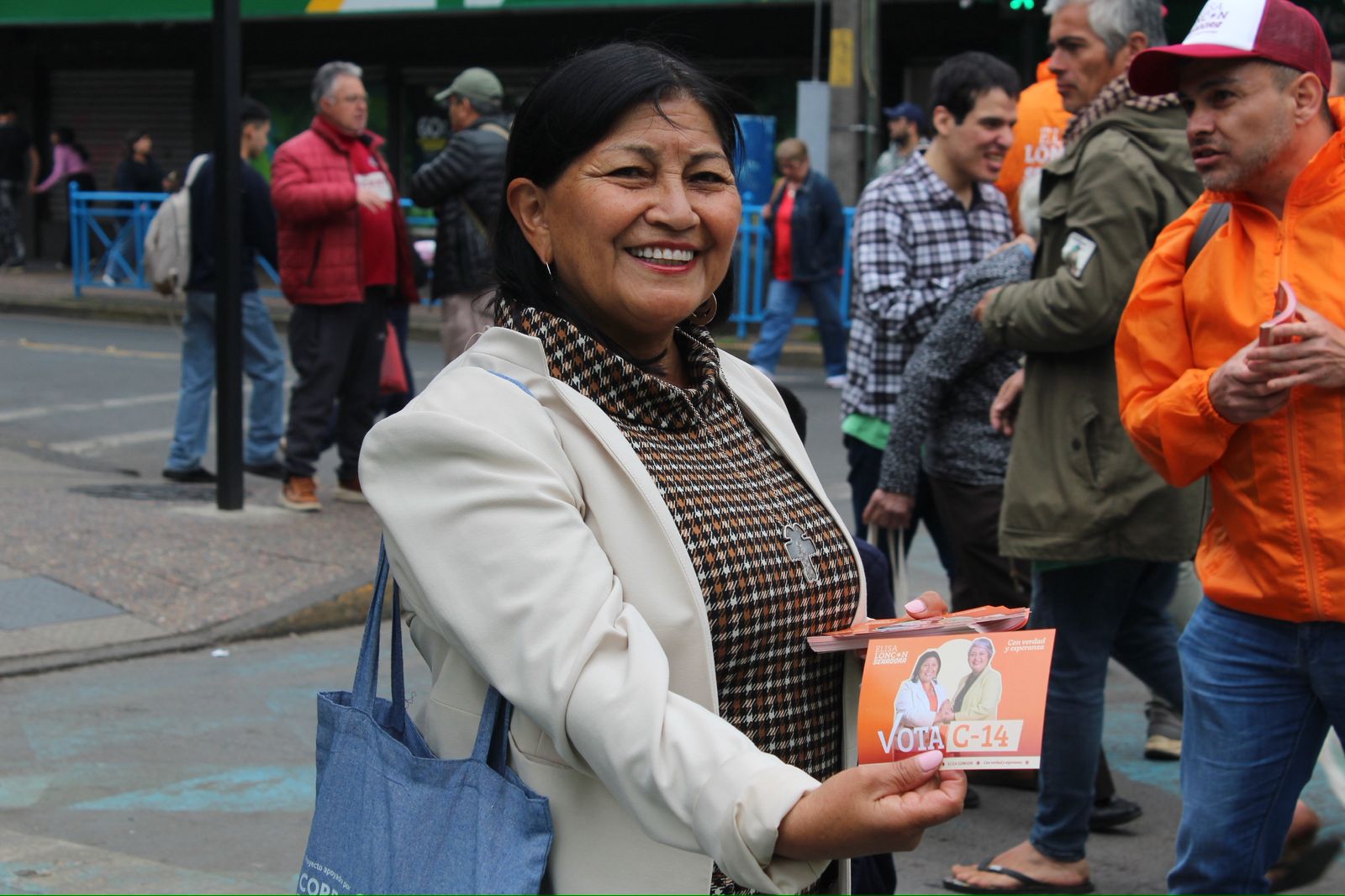 Elisa Loncon Aims to Become Chile’s First Mapuche Senator, Promoting Social Justice and Intercultural Dialogue