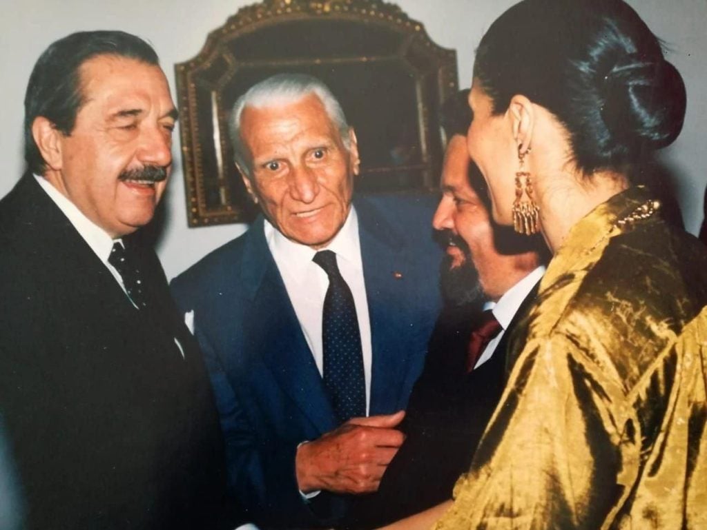 César Verduga con el expresidente de Argentina, Raúl Alfonsín