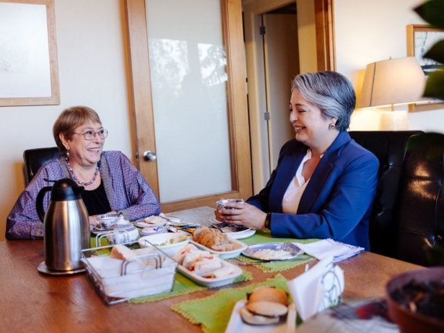 respaldo de Michelle Bachelet a Jeannette Jara