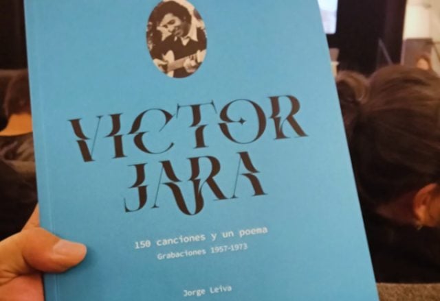 «Víctor Jara: 150 canciones y un poema», la obra definitiva del canto popular chileno