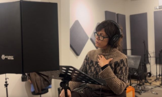 Artistas nacionales interpretan textos de Gabriela Mistral en instalación sonora y visual a 80 años del Premio Nobel