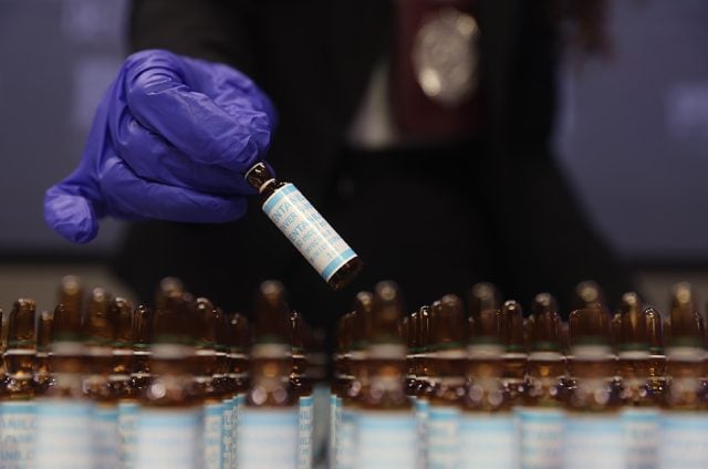 Fiscalía y PDI lograron la incautación más grande de medicamentos para venta ilegal en el país: 50 toneladas y se encontró hasta fentanilo