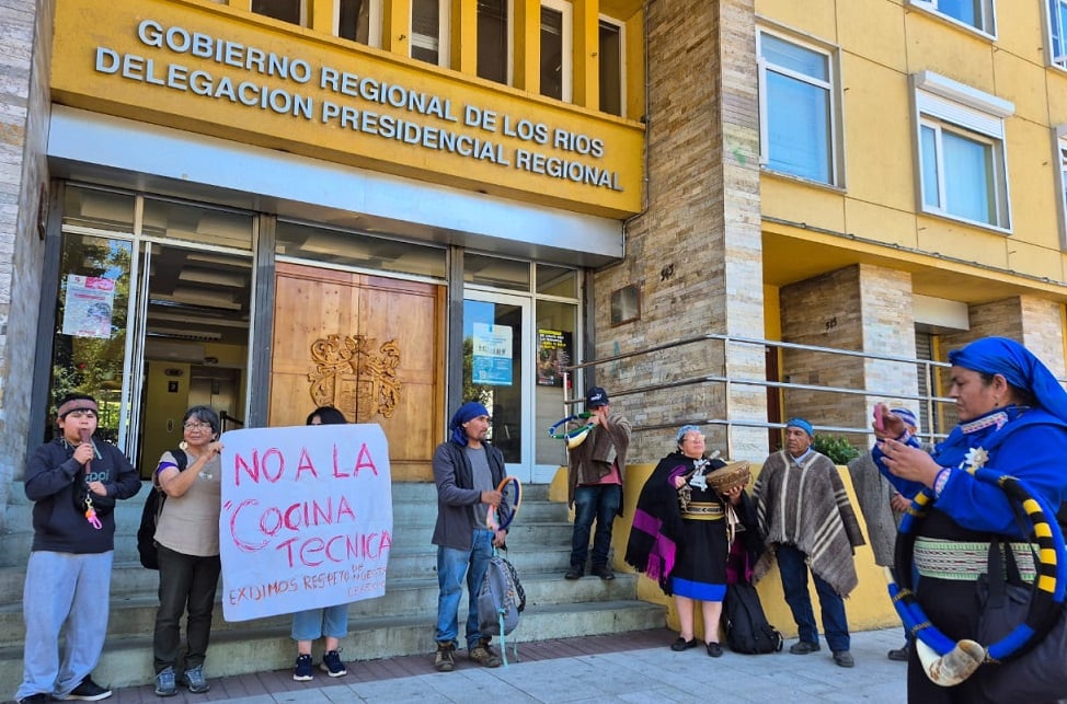 «La comisión, una vez más, niega nuestros derechos sobre el borde costero»: Comunidades del Wadalafken acusan a CRUBC Los Ríos de obstrucción sistemática