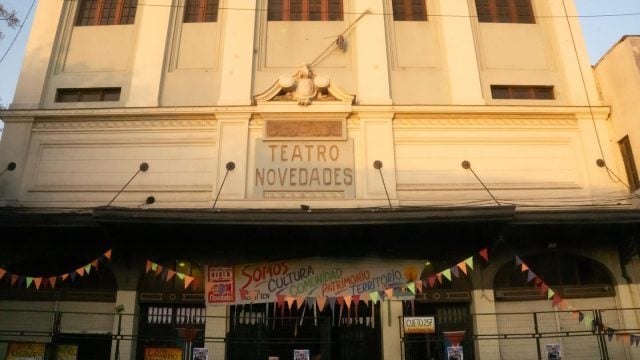 Consejo Vecinal del Teatro Novedades denuncia reiterados incumplimientos del municipio de Santiago al convenio de co-gestión del espacio
