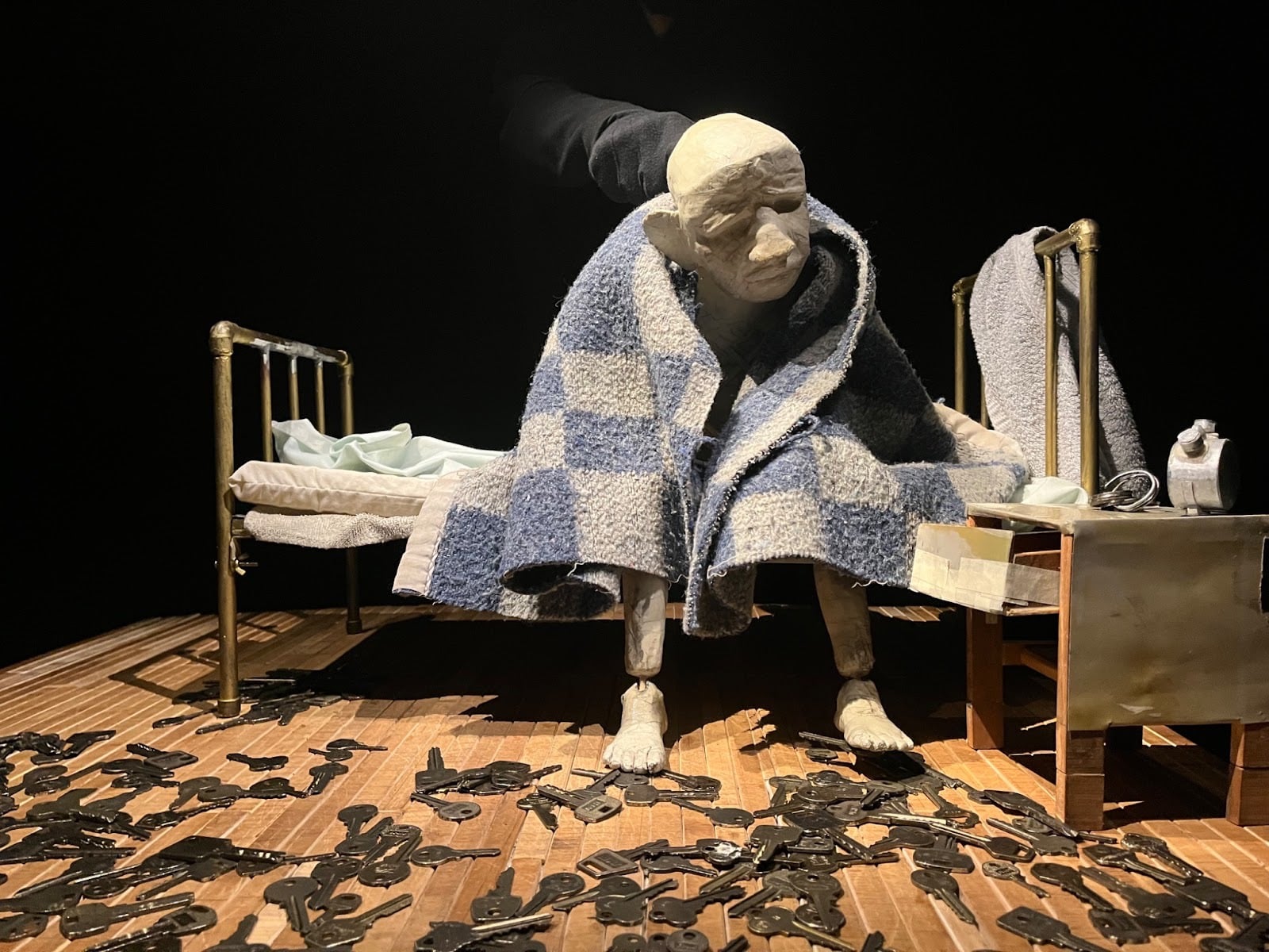 Santiago: Chilean Company Silencio Blanco Premieres New Work «Elephant Head» at GAM