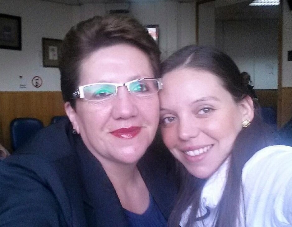 Camila Flores en el centro de la polémica: Contraloría ofició a Gendarmería tras denuncia por licencias médicas de su madre