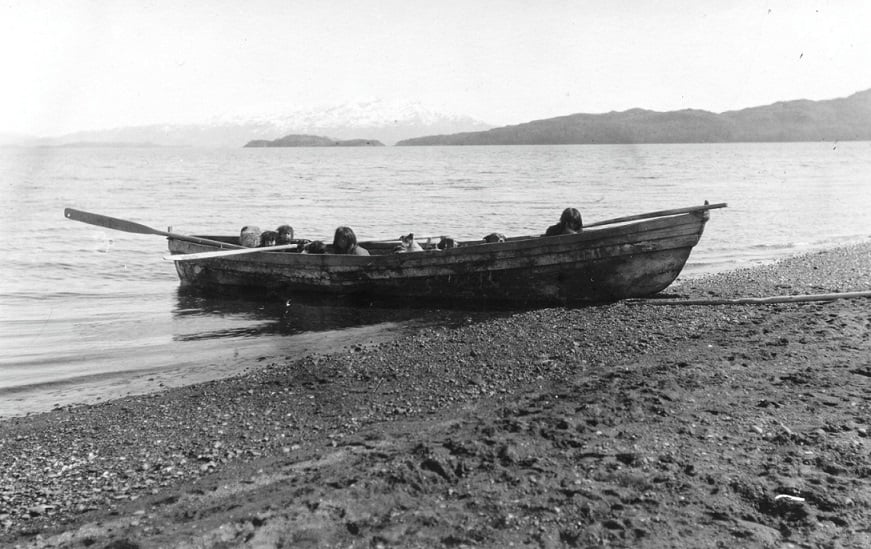 “La transparencia que le debemos al mar (y no a la industria)”: Réplica de Comunidad Kawésqar a TVN por “Ley Lafkenche”