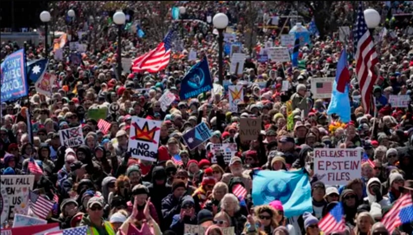 Over 8 Million March in Massive Anti-Trump Protests Across the U.S. Under the Banner «No Kings»