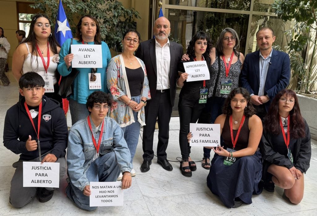 Aprueban Ley Alberto: conductores de microbuses deberán someterse a alcotest y narcotest obligatorios