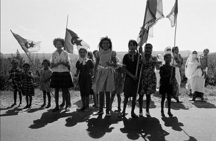 Recuerdan la huella genocida que dejó Francia en Argelia: Más de un millón de personas asesinadas