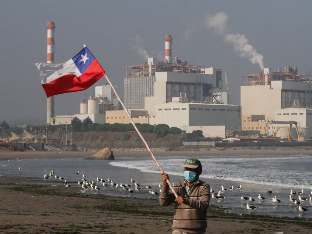 Menos regulación, más intereses económicos: lo que revela el retiro masivo de decretos ambientales