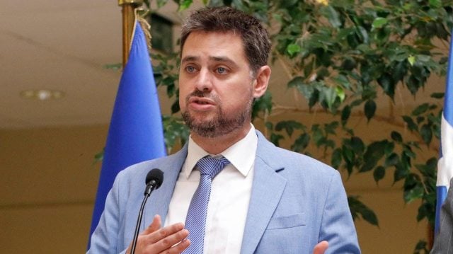 “¿Era por esto que se resistían a los exámenes de drogas?”: Diputado Manouchehri encara al Gobierno y exige hacer público el test