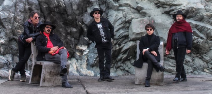 Psicodelia en el Teatro Roma: Dinastía Moon se despide de Chile antes de cruzar la cordillera