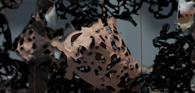Tensión, residuos e injertos: la pintura expandida sacude la escena visual de Ovalle