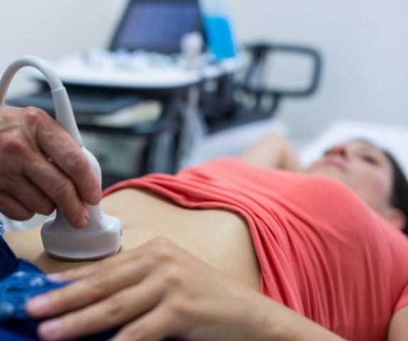 Escuchar el latido: cuando la moral quiere entrar nuevamente al cuerpo de las mujeres