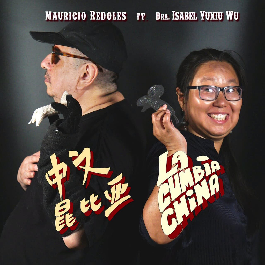 Mauricio Redolés estrena cumbia grabada ¡en chino!