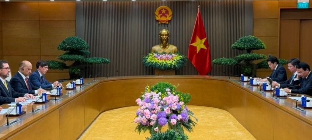 Chile y Vietnam fortalecen vínculos comerciales y tecnológicos