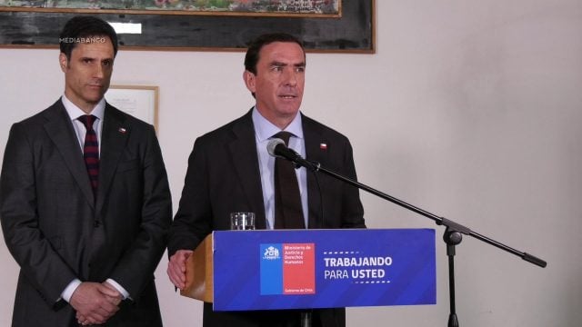 Revelan que decretos de ministro Rabat dejaron libres a extorsionadores vinculados con el Tren de Aragua