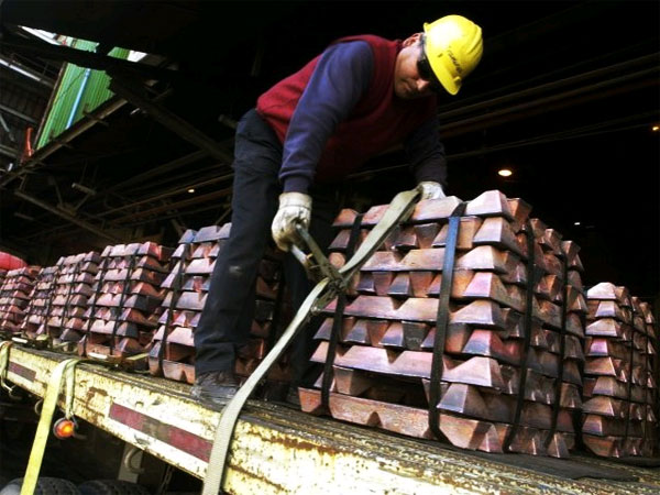 La baja en el precio del cobre y sus efectos en la economía chilena