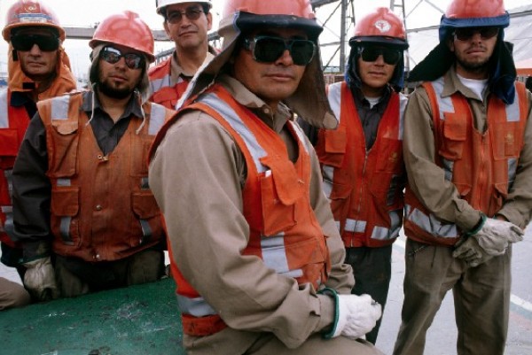 Trabajadores paralizan divisiones de El Salvador y Potrerillos de CODELCO