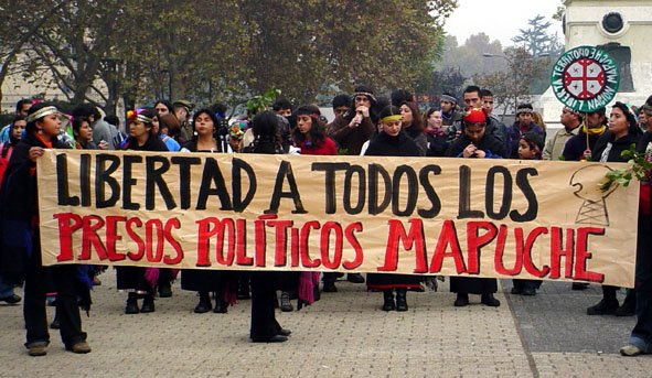 Hoy movilización nacional e internacional por los 32 presos políticos mapuche en huelga de hambre